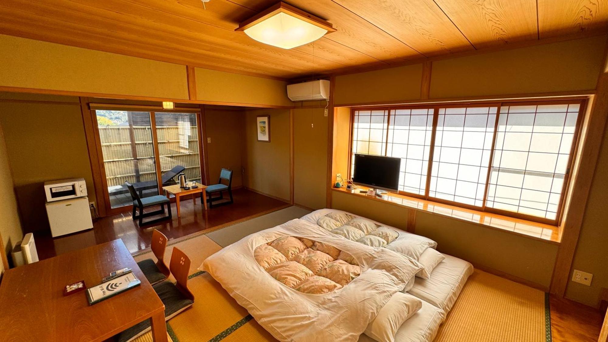 Ryokan Yamanami Yufu Eksteriør bilde